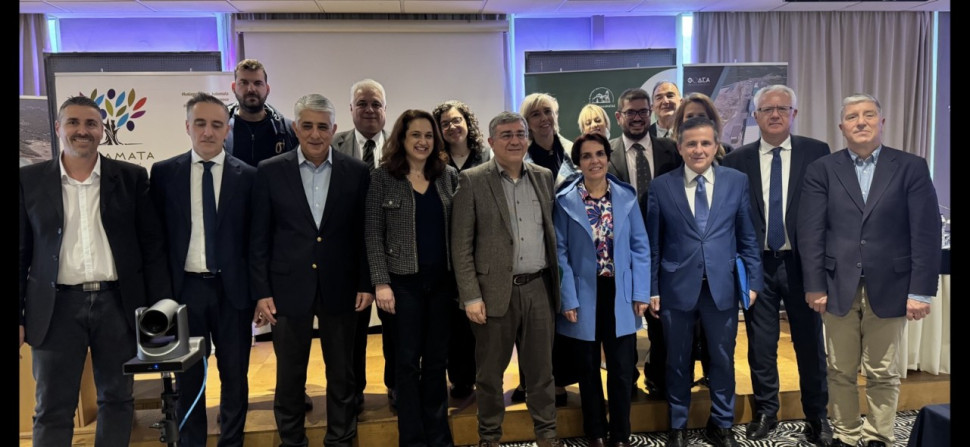 b2ap3-large-0-02-05-fbdab4a65afa4e151799de4ec9e1f86382d24571466940d5840786ea8e6987b0-7dea5f33785f0a1d.jpg?v=0