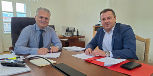 Ανάπτυξη και υποδομές... επί τάπητος στη συνάντηση Πτωχού-Καμπύλη