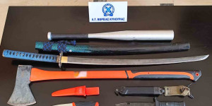 Σπαθιά, τσεκούρι, μαχαίρια και ρόπαλο εντόπισε η ΕΛ.ΑΣ. σε χωριό της Βόρειας Κυνουρίας