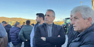 Στο μπλόκο των αγροτών στην Τρίπολη και ο Κώστας Τζιούμης