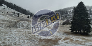 "Πασπάλισε" χιόνι στο Μαίναλο (pics)