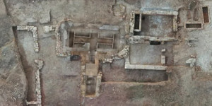 Σταθερή στήριξη της Περιφέρειας Πελοποννήσου στο εμβληματικό ανασκαφικό έργο της Αρχαίας Τενέας