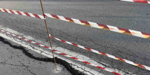 Έργα αποκατάστασης στην Επαρχιακή Οδό Τρίπολης-Στεμνίτσας, στο ύψος του Χρυσοβιτσίου