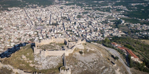 Νεοκλασική Αγορά Άργους και Στάδιο Καλαμάτας στο επίκεντρο αποφάσεων της Περιφέρειας