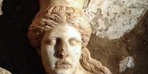 Αποκάλυψη FLASH: Παγκόσμιο δέος - Ολυμπιάδα και Ηφαιστίωνας μεταξύ των νεκρών στον Τύμβο Καστά