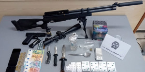 Συνεχίστηκαν οι συλλήψεις για ναρκωτικά και όπλα σε χωριό της Βόρειας Κυνουρίας