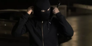 Κρατήστε τους διαρρήκτες έξω από το σπίτι τις ημέρες των γιορτών - Συμβουλές από την Κ. Δημογλίδου