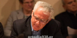 "Η πρόσκληση στα εγκαίνια της πλατείας Μπασιάκου σαν αυτοτρολάρισμα του κ. Τζιούμη μου κάνει"