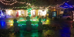 Επτά χιλιάδες διακόσια χριστουγεννιάτικα λαμπιόνια φωτίζουν την Νυμφασία!