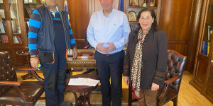 Υπογραφή σύμβασης για τον αποχιονισμό του οδικού δικτύου της Π.Ε. Κορινθίας