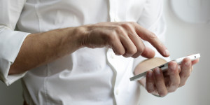 ΕΟΠΥΥ: Οδηγίες για έγκριση συνταγών μέσω κινητού - Τι ισχύει για παιδιά και ηλικιωμένους