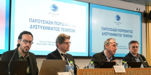 Η ερώτηση του Flash.gr στην Επιτροπή για τα Τέμπη: «Εσείς θα βάζατε τα παιδιά σας στο τρένο;»