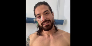 Άρης Μουγκοπέτρος: "Πραγματικά έχω χάσει 3 δάχτυλα, δεν αντέχω να πιάσω κλαρίνο στα χέρια μου"