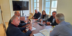 "Σε συνεχή επαφή με τους φορείς της αγοράς και τις δομές διαχείρισης των ευρωπαϊκών προγραμμάτων"