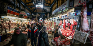 Πανάκριβο και δυσεύρετο το πασχαλινό αρνί – Έως και 240€ ο οβελίας λένε στο flash.gr κρεοπώλες