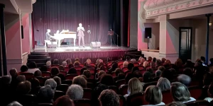 Ο Δήμος Τρίπολης τίμησε τη "Μάνα" με μοναδική μουσική παράσταση στο Μαλλιαροπούλειο Θέατρο