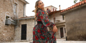 Με άρωμα Αρκαδίας το βίντεο κλιπ του νέου τραγουδιού της Τζένης Κατσίγιαννη!