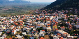 Η Περιφέρεια Πελοποννήσου κατασκευάζει νέο παιδικό σταθμό στους Μολάους