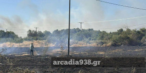 Δήμος Τρίπολης: Διπλό πύρινο μέτωπο απείλησε σπίτια- Ήχησε το 112!
