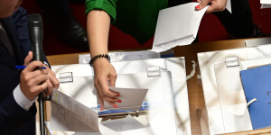 Με 154 ψήφους πέρασε η πρόταση της ΚΟ της ΝΔ για παραπομπή του Κώστα Καραμανλή για πλημμέλημα