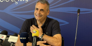 Κώστας Τζιούμης: "Στο σπίτι του κρεμασμένου, καλό είναι να μην μιλάνε για σκοινί"