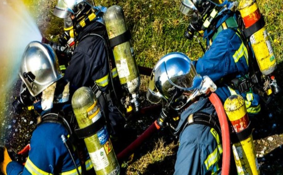 x.com (αρχείου)