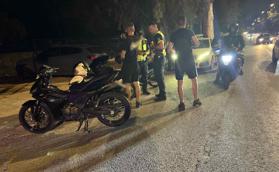 fFacebook/Ελληνική Αστυνομία