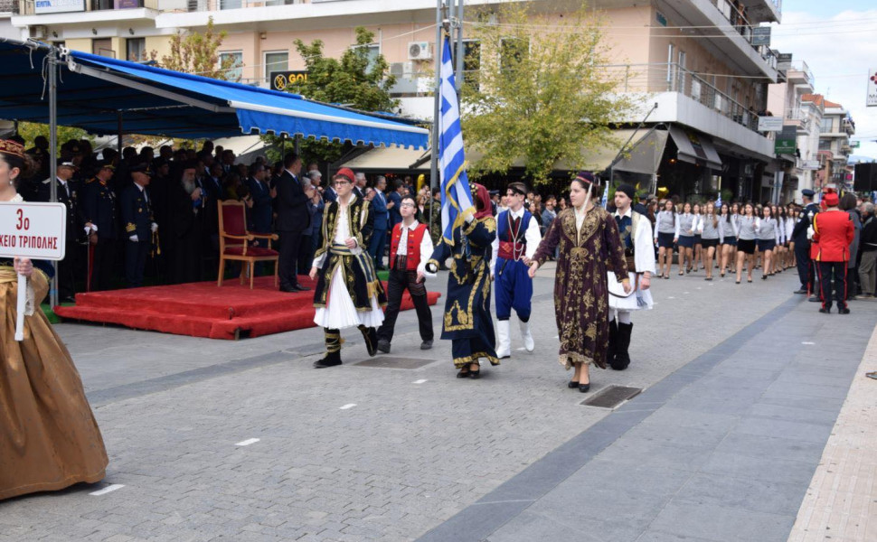 Facebook: Κώστας Τζιούμης - Δήμαρχος Τρίπολης